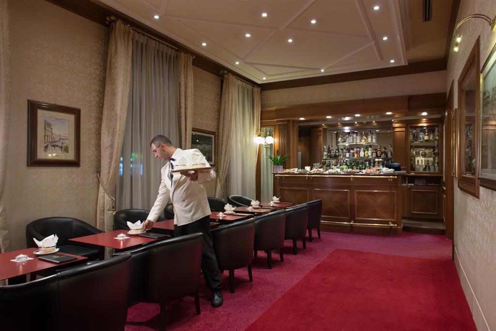 Hotel Berna Милан Ресторан фото